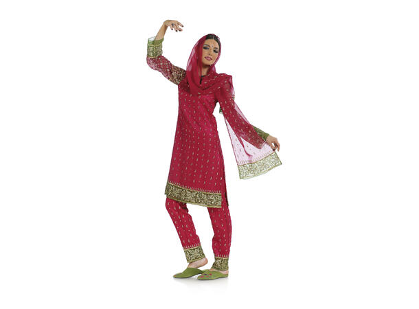 Burda 7701, Sari STRL: EUR: 34-46, US: 8-20