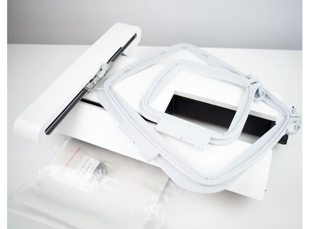 Broderimodul til Pfaff Creative 3.0 liten