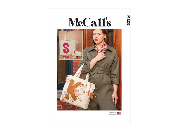 McCall's 8233 - Veskesett