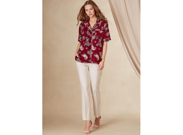 Vogue 1827 - Unisex skjorte.