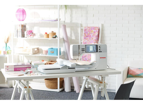 Bernina 770QE PLUS introsett m/broderimodul og oppbevaring