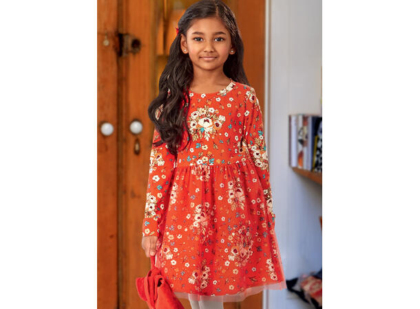 McCall's 8251 - Kjole til barn.