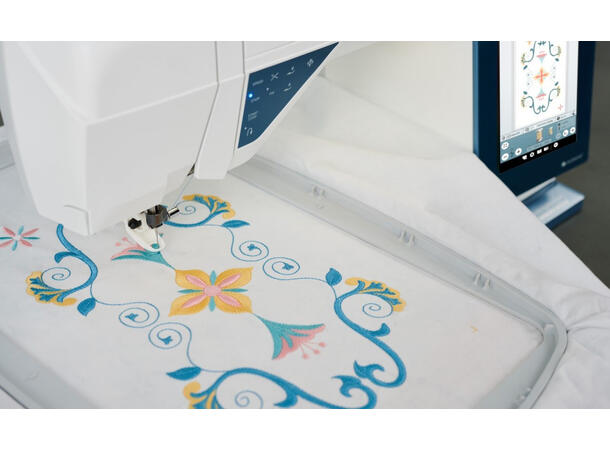 Husqvarna Viking Designer Sapphire 85