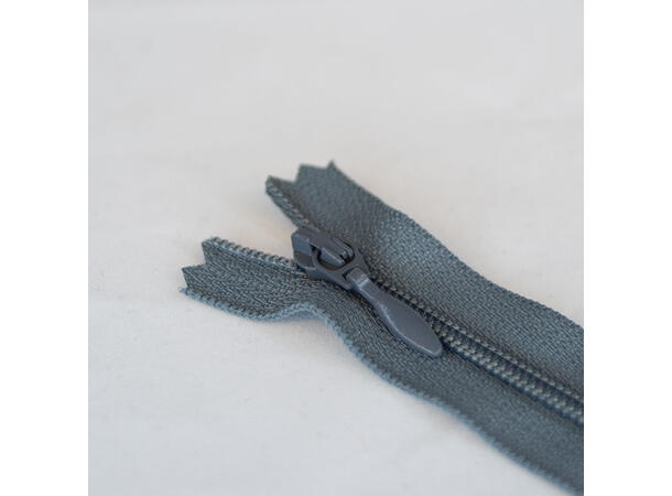 Tynn plastglidelås 20cm Koksgrå