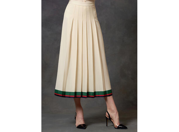 Vogue 1643 - Jakke, kjole og skjørt.