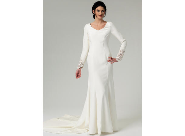 Butterick 4377- historisk kjole og kappe