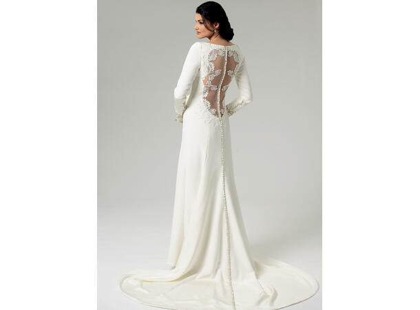 Butterick 4377- historisk kjole og kappe