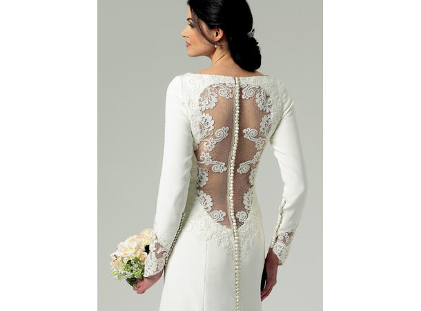 Butterick 4377- historisk kjole og kappe