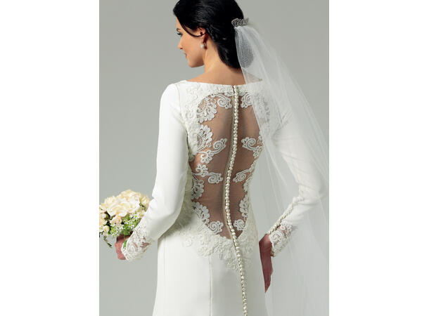 Butterick 4377- historisk kjole og kappe