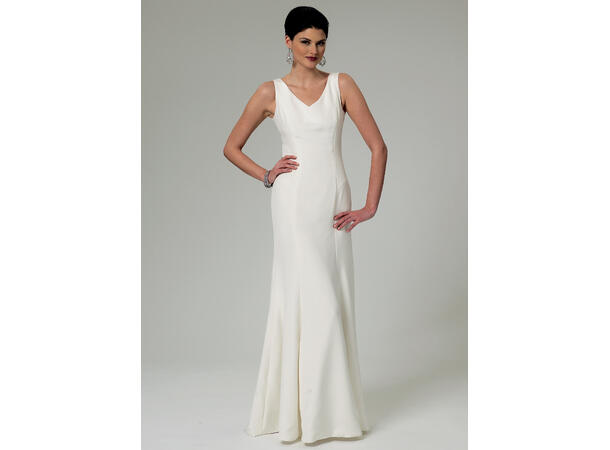 Butterick 4377- historisk kjole og kappe