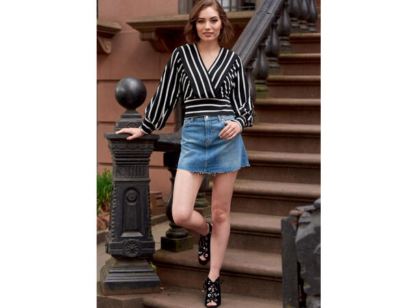 McCall's 8145 - Bluse.