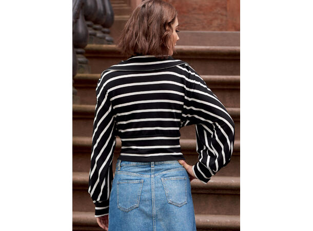 McCall's 8145 - Bluse.