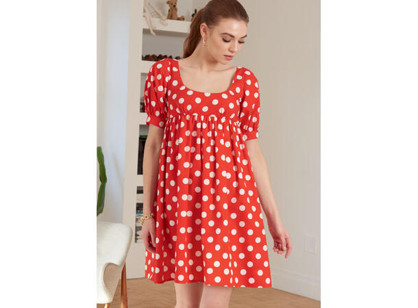 McCall's 8197 - Kort kjole.