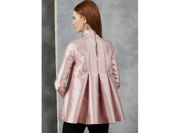 Vogue 1909 - Topp med høy krage.