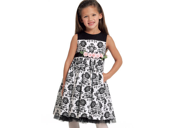 McCall's 5793 - Barnekjole.