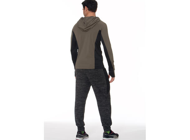 McCall's 7486 - Joggedress.