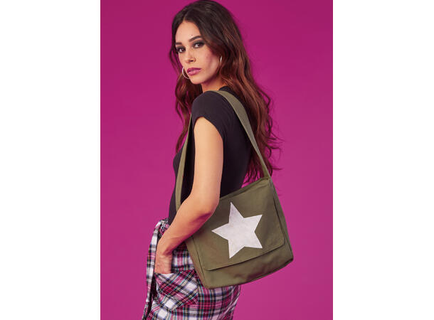 McCall's 8298 - Topp, Skjørt og Tilbehør.