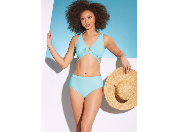 McCall's 8329 - Badedrakt og bikini.