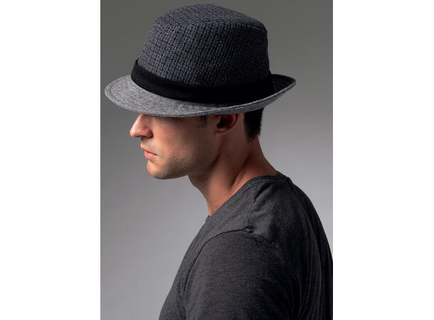Vogue 8869 - Herrehatter.