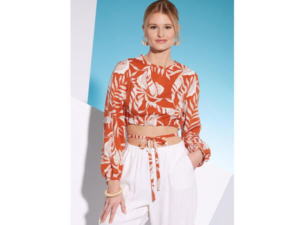 McCall's 8324 - Topp.