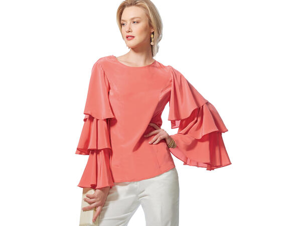 Vogue 9243 - Topp med vide ermer.
