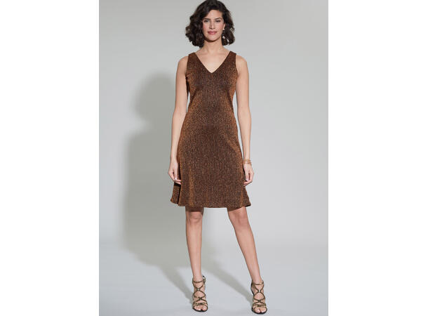 McCall's 8348 - Kjole & skuldertrekk.