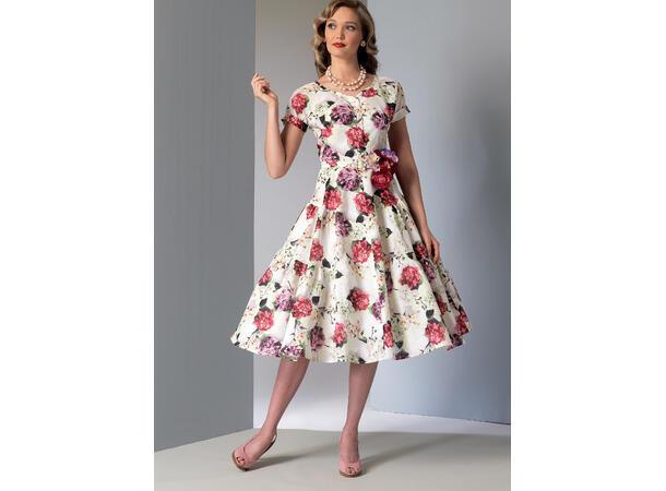 Vogue 9106 - Vintage kjole.