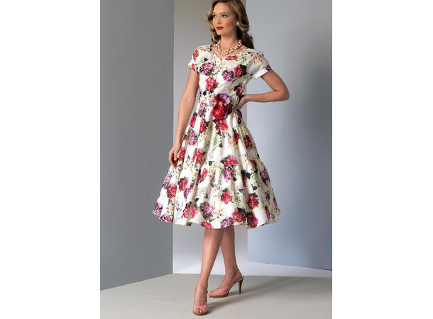 Vogue 9106 - Vintage kjole.