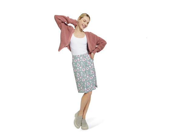 Burda 5888 - Skjørt