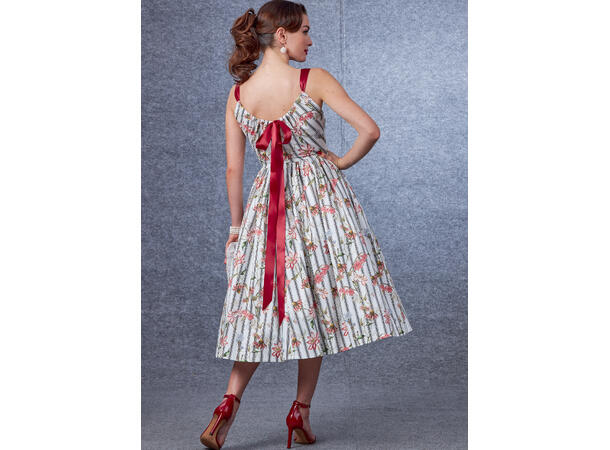 Vogue 1694 - Vintage Kjole.