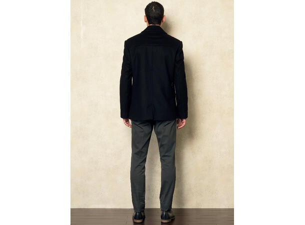 Vogue 8940 - Frakk og bukse til herre.