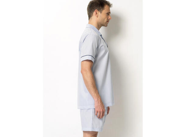 Vogue 8964 - Slåbrok og pysjamas.