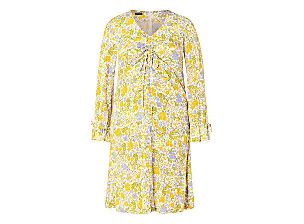 Burda 5732 - Bluse og kjole.