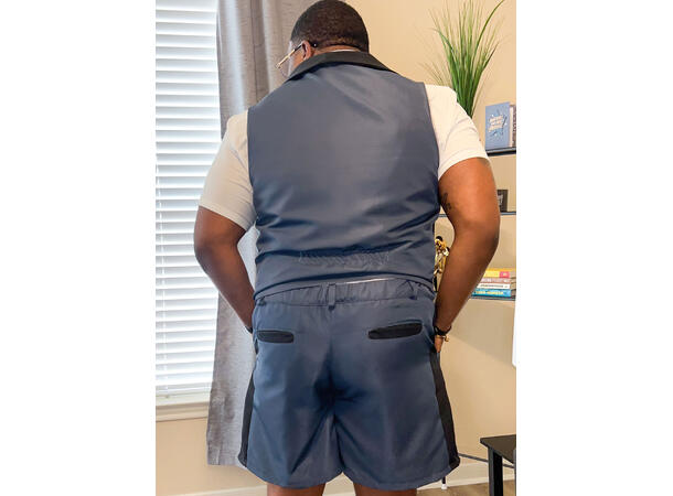 KnowME 2071 - Vest og shorts.