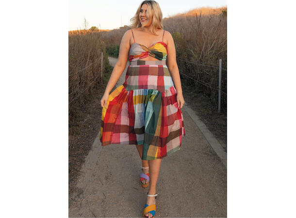 KnowME 2073 - Bh-topp og skjørt.