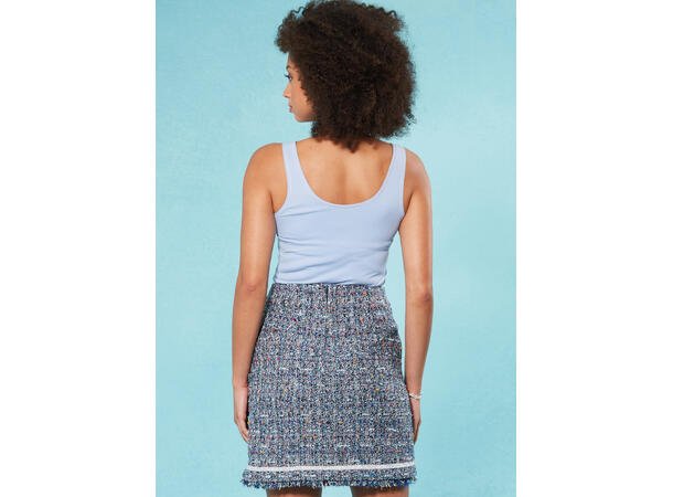 McCall's 8370 - Jakke og skjørt.