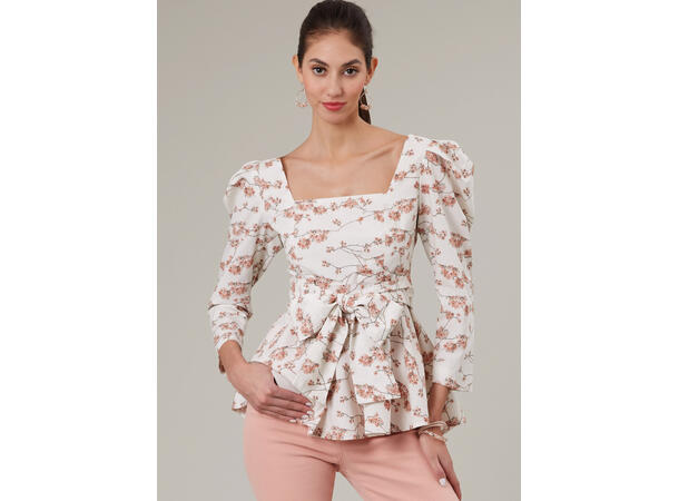 McCall's 8388 - Topp.