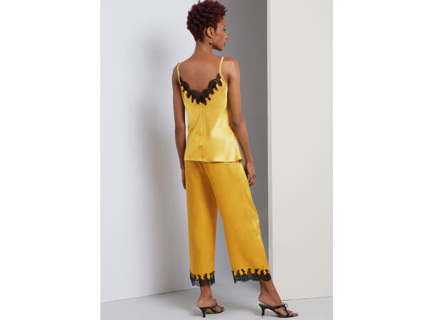 Vogue 1962 - Nattøy.