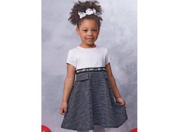 Vogue 2058 - Kjole til barn.