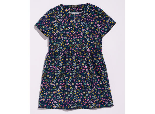 Burda 9212 - Kjole til barn.