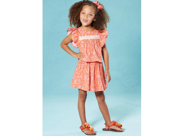 McCall's 8373 - Topp, bluse og skjørt.