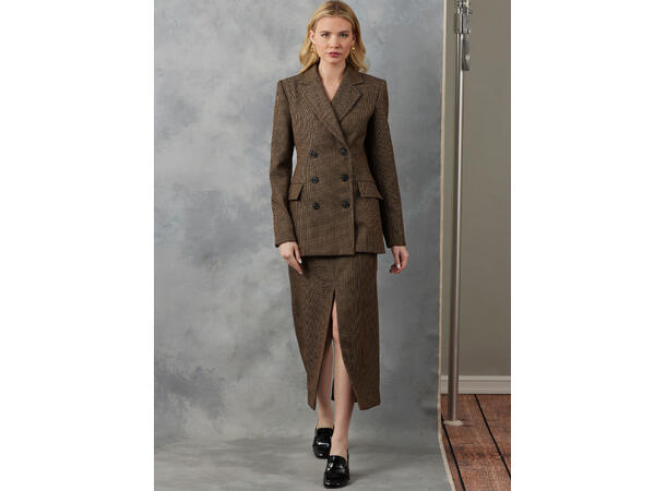 Vogue 2056 - Drakt til dame.