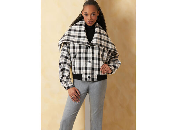 Vogue 2072 - Bomberakke.