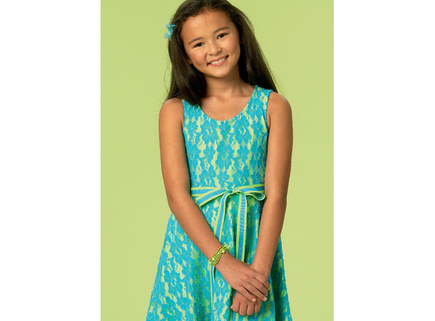 McCall's 6915 - Kjole til barn.