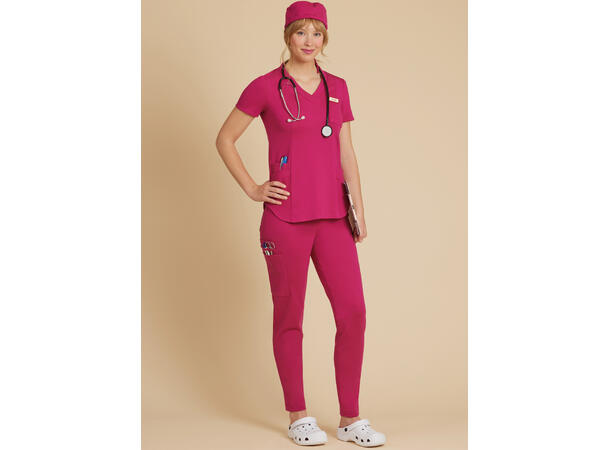 McCall's 8421 - Sykepleier uniform.