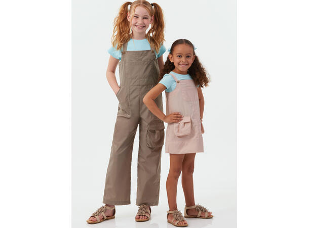 McCall's 8489 - Selebukse og selekjole.