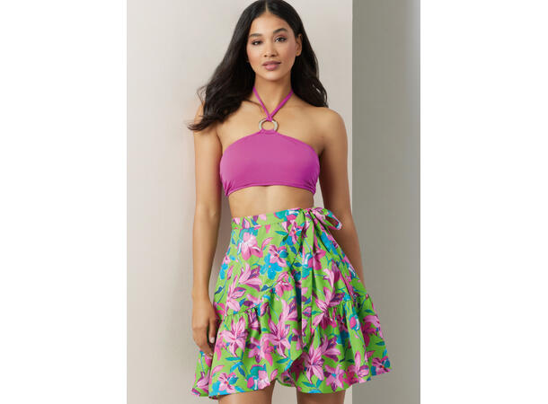 Vogue 2038 - Bikini og sarongskjørt.