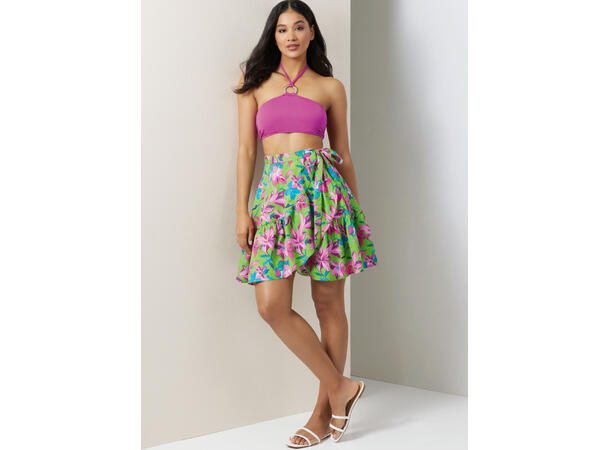 Vogue 2038 - Bikini og sarongskjørt.