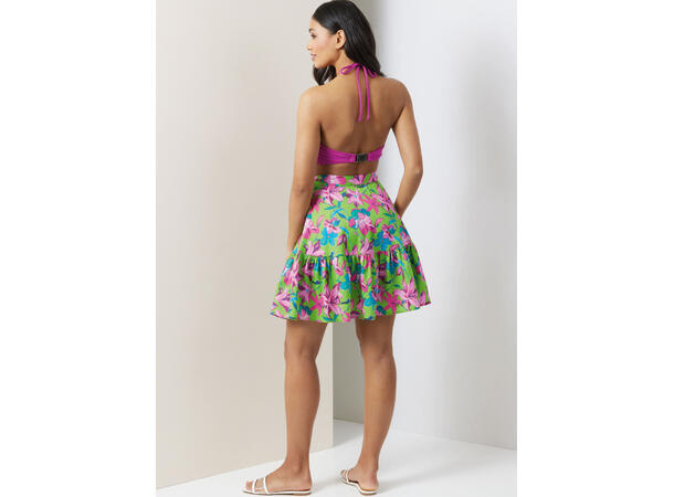 Vogue 2038 - Bikini og sarongskjørt.