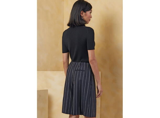 Vogue 2070 - Bukse og shorts.